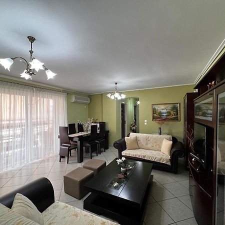 Premium Apartment In Chalkida Bagian luar foto